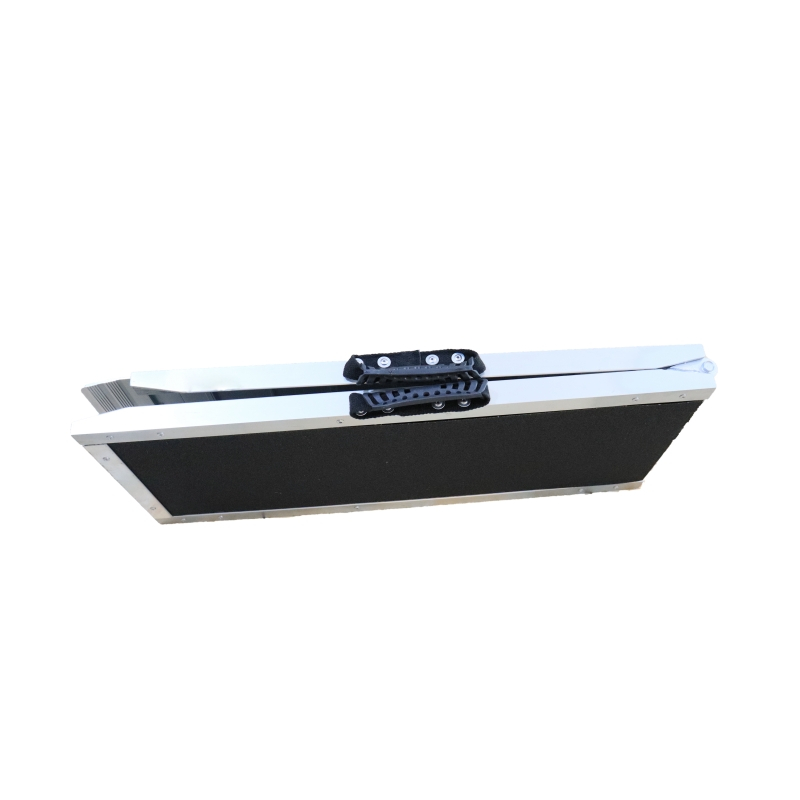 Tri-folding heavy loading wheelchair ramp with anti-slip tape