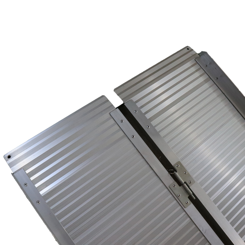 STR001 Foldable Aluminium Suitcase scooter ramps